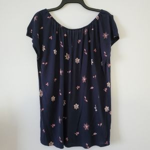 🌹NEW - LOFT Navy & Floral Small Sleeve Blouse